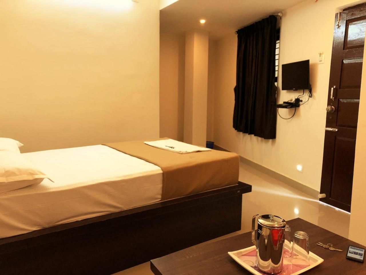 Cosmo Lodge Mangalore Exterior photo